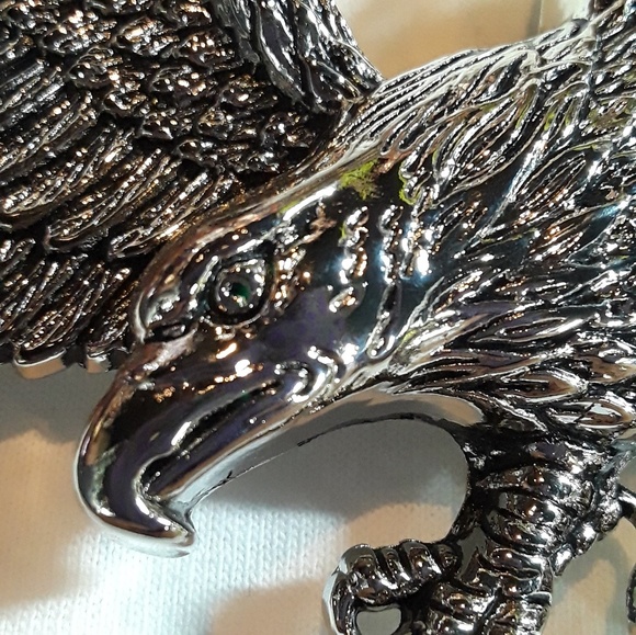 Buckle - Picture 4 of 4